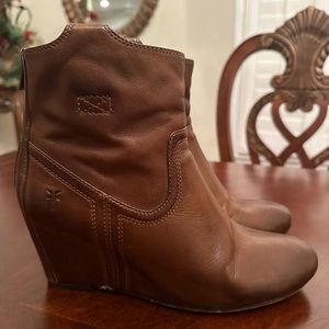 Frye Women’s Brown Boots